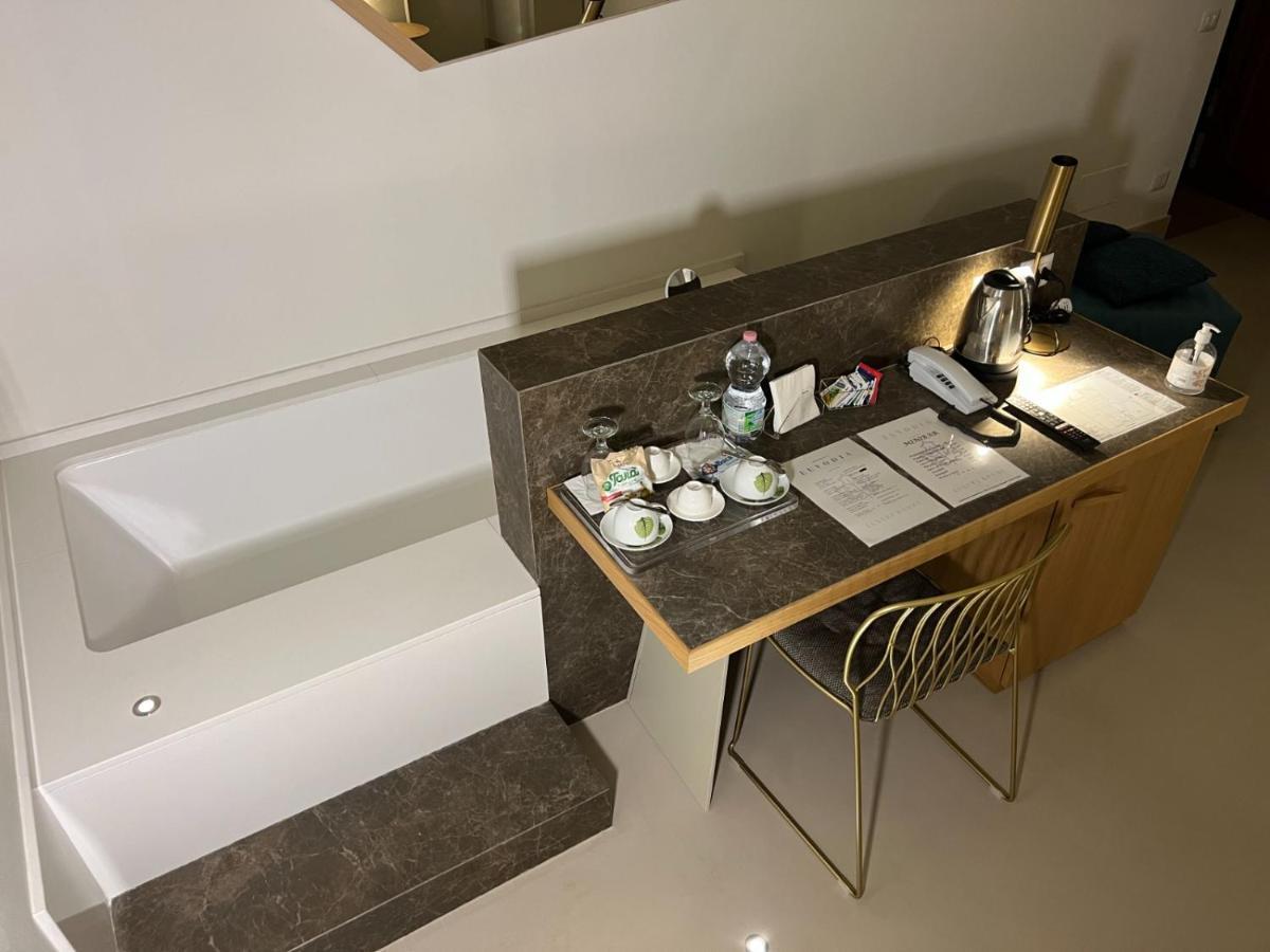 Euvodia Luxury Rooms 马泰拉 外观 照片